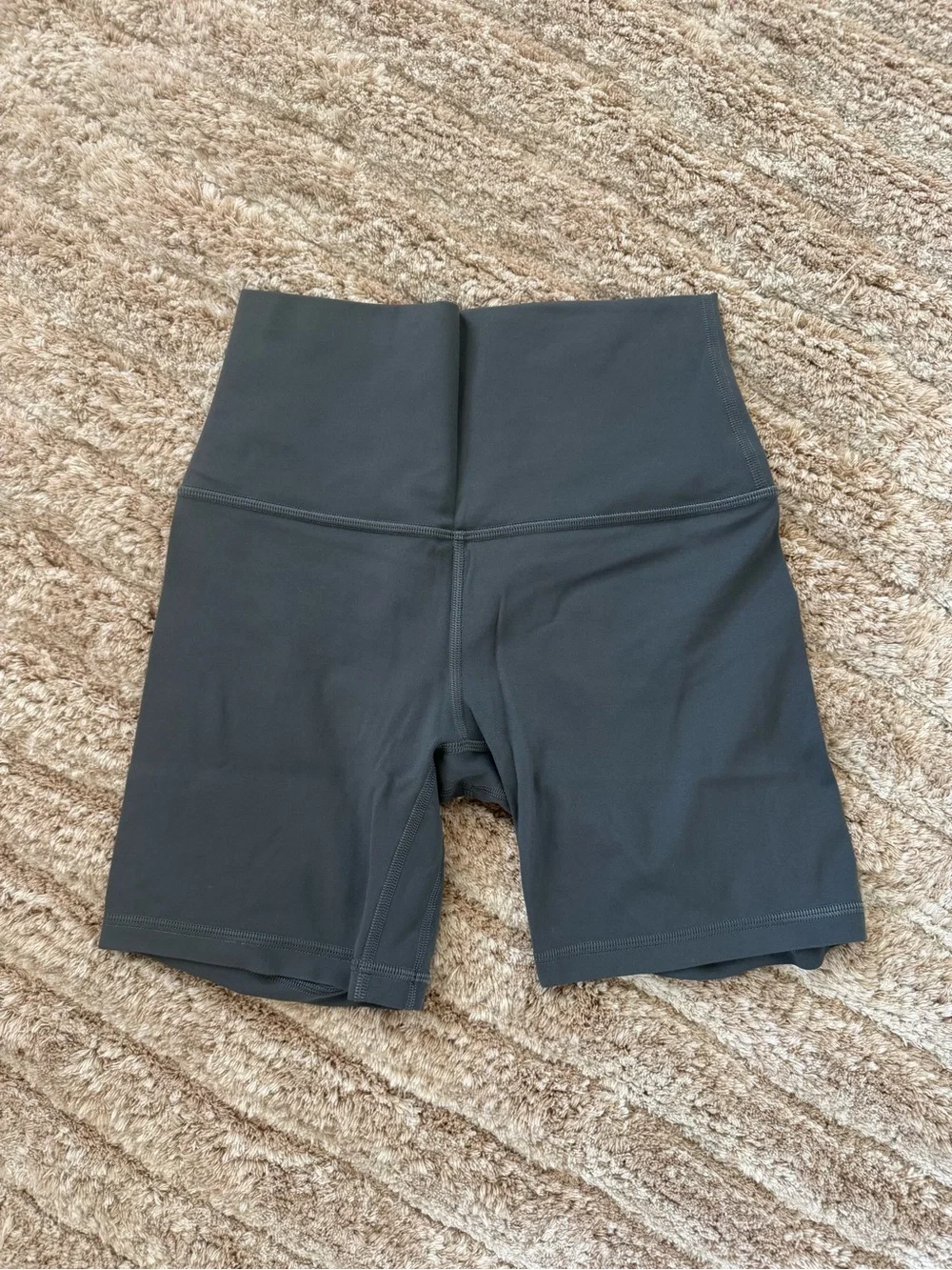 Lululemon Bike shorts, High-Waist Oil Grey 6in